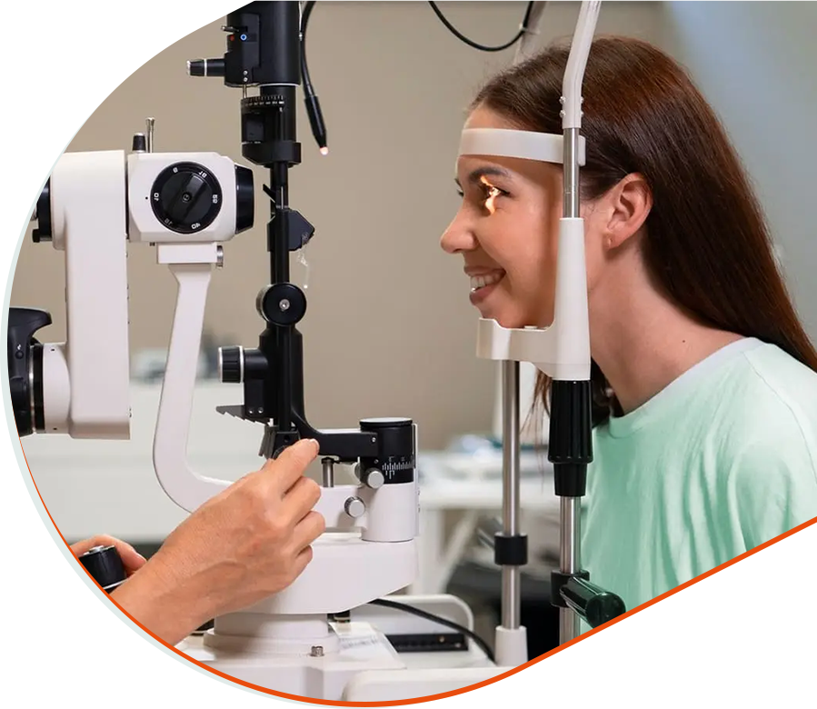 Examen de la vue en clinique d’optométrie